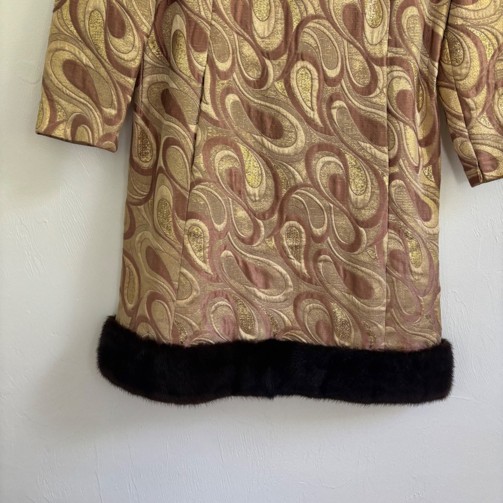 Vintage ILGWU Gold Brocade Dress Size 12 Fits Small Medium Faux Fur Trim Mod 60s - Picture 3 of 14